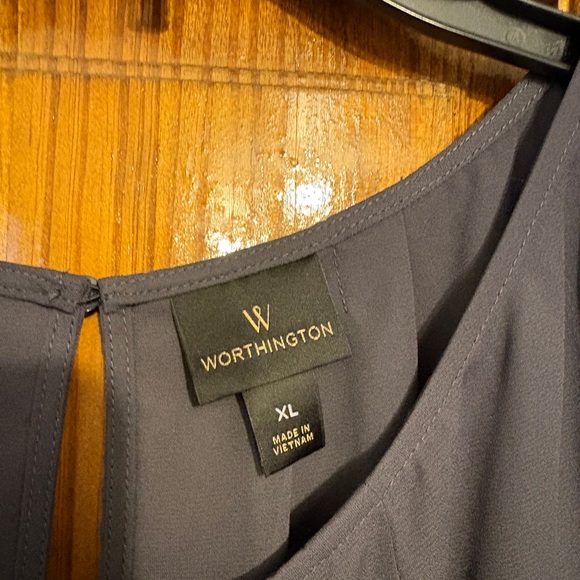 Worthington Sleeveless Blouse - Picture 4 of 4